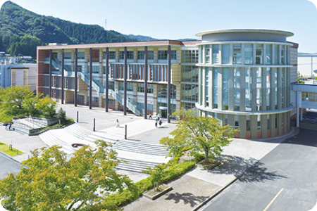 仁愛大学外観写真